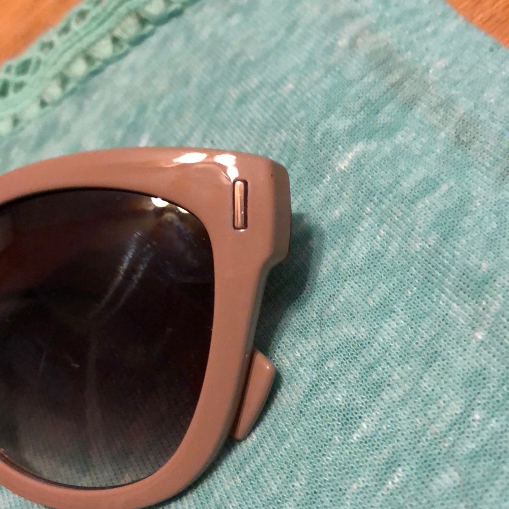 ✨TEAL OLD NAVY TEE✨ - Size: YL